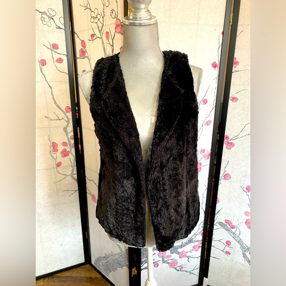 Faded Glory Juniors XL Black Faux Fur Vest